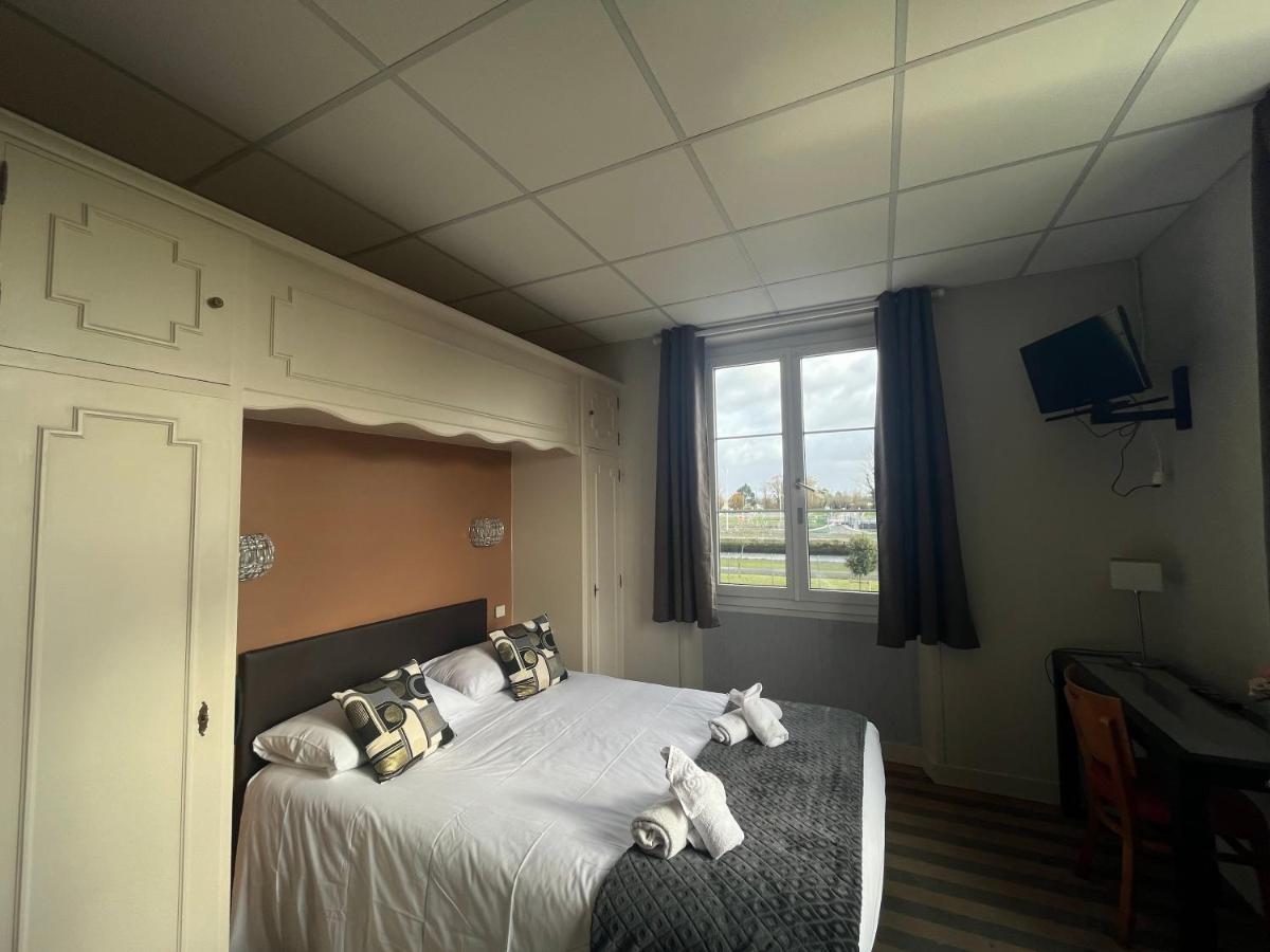 Hôtel le phare Ouistreham Extérieur photo