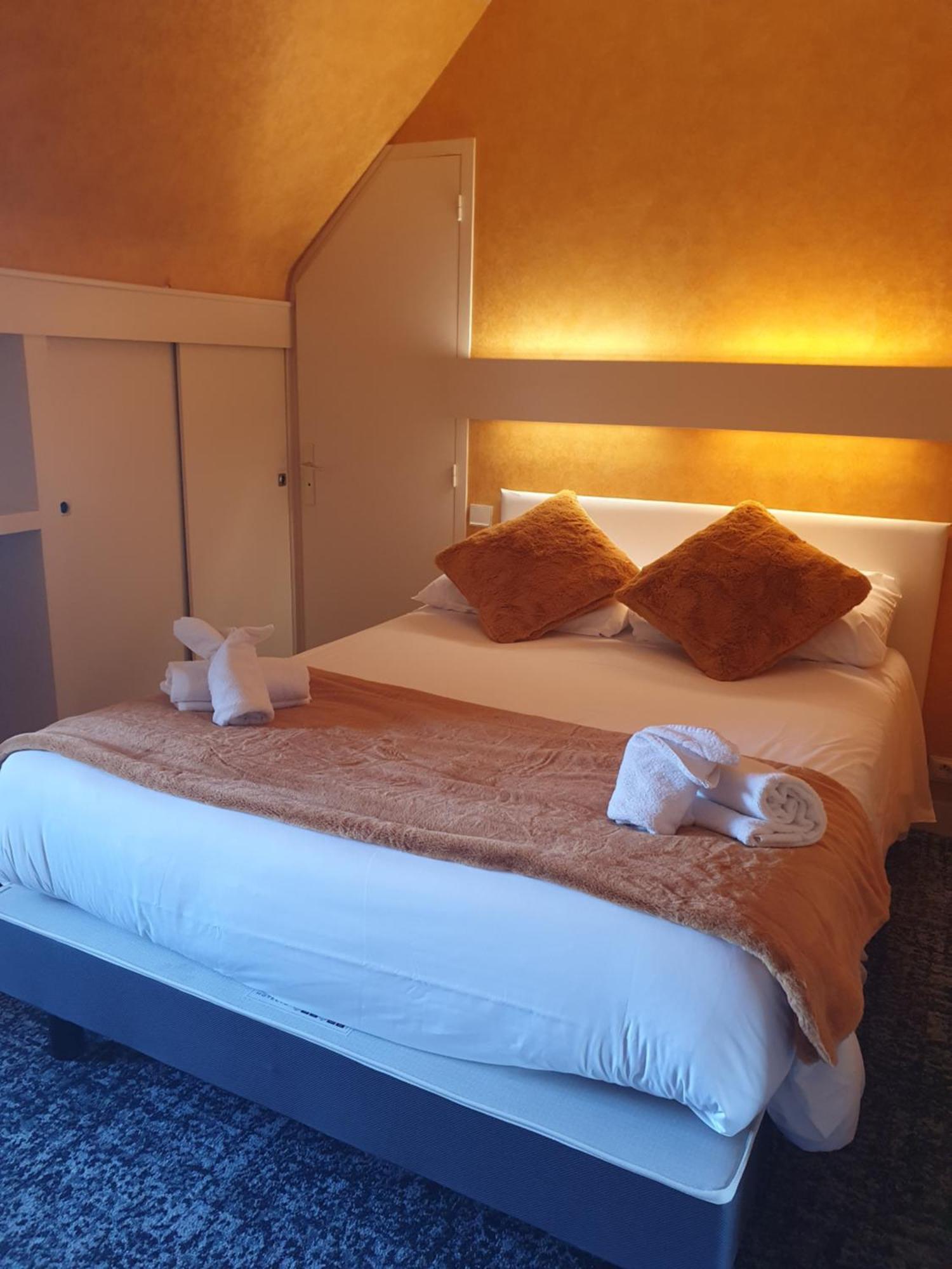 Hôtel le phare Ouistreham Extérieur photo