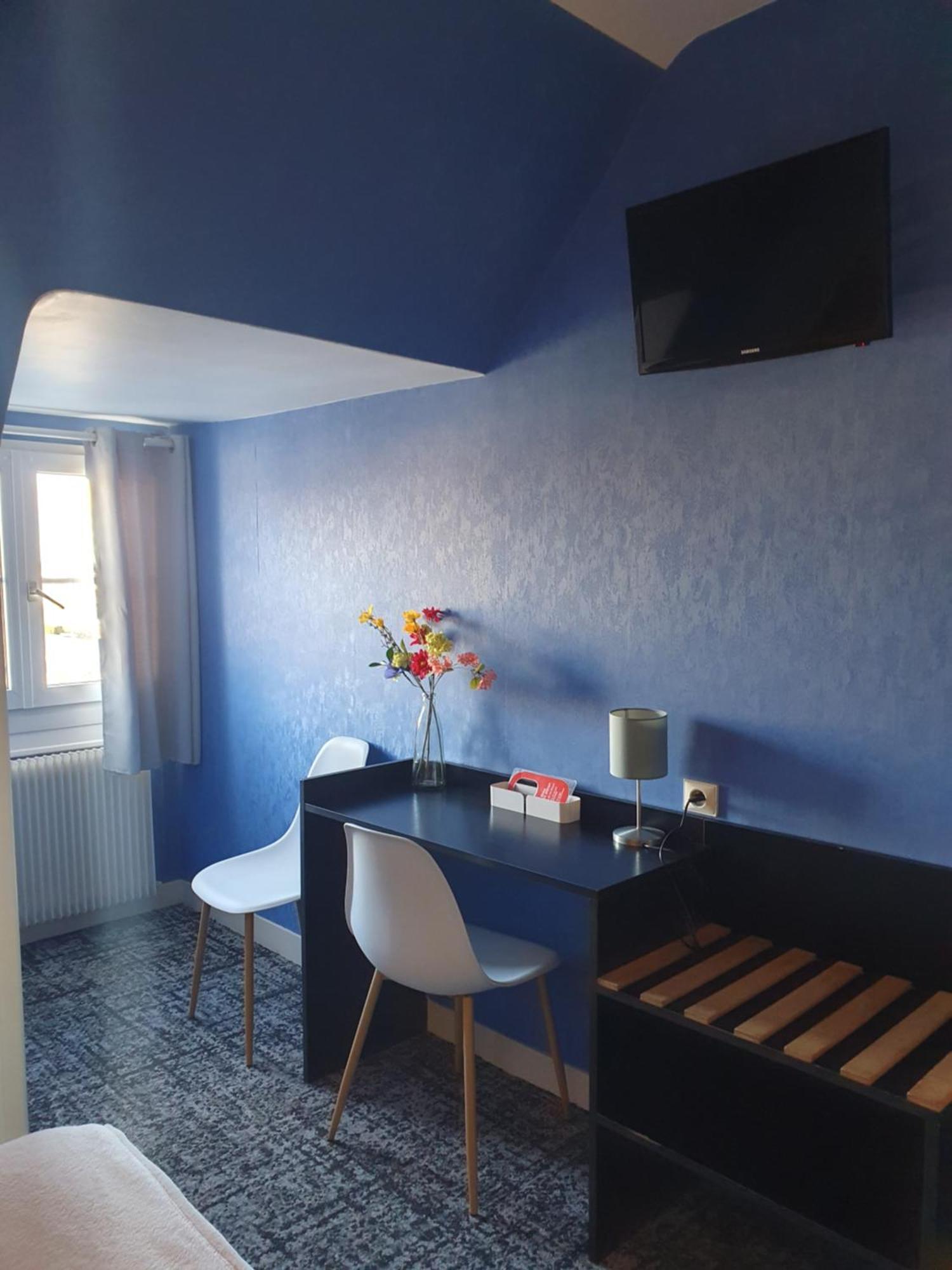 Hôtel le phare Ouistreham Extérieur photo