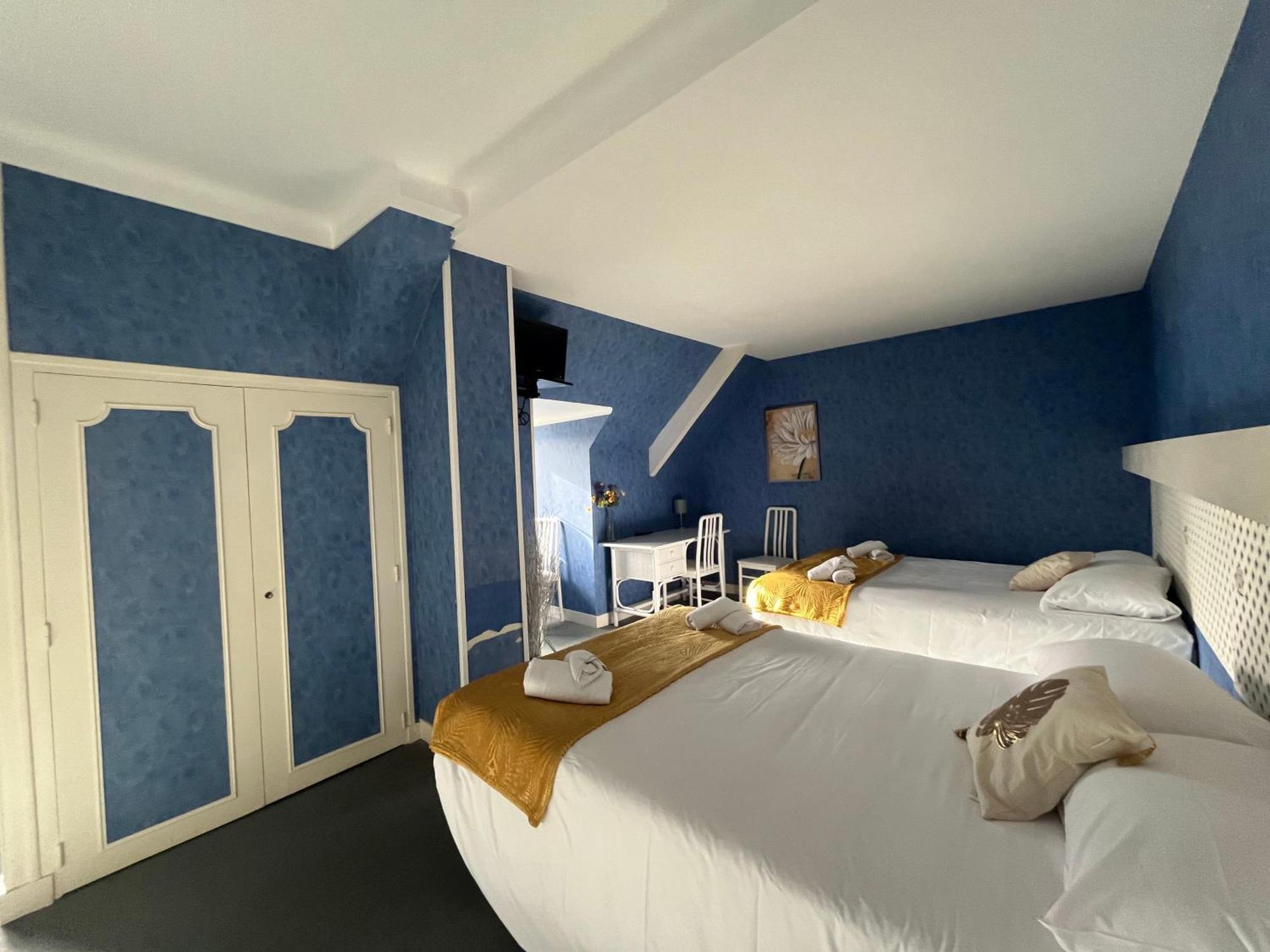 Hôtel le phare Ouistreham Extérieur photo